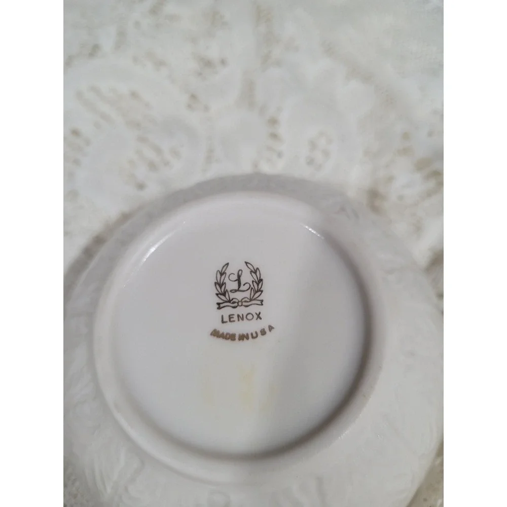 Lenox Leaf/Feather Design Porcelain Candy/Nut Dish Bowl Ivory Gold Christmas